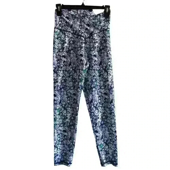 NWT OFFLINE By Aerie Real Me High Waisted Crossover Floral Legging - Picture 1 of 7